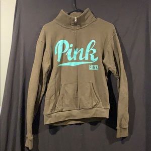 Long sleeve quarter zip